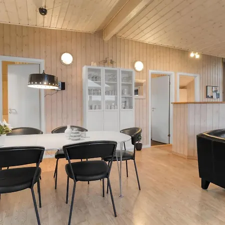 Holiday home Arnkil - 700m From The Sea In Western Jutland By Interhome *