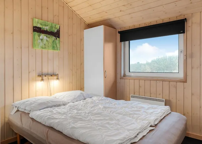 Arnkil - 700m From The Sea By Interhome Lakolk